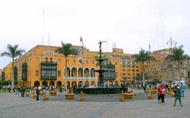Hauptplatz Lima